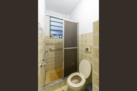 Casa à venda com 400m², 6 quartos e 2 vagasCasa 4 - Banheiro social