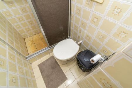 Casa à venda com 400m², 6 quartos e 2 vagasCasa 4 - Banheiro social