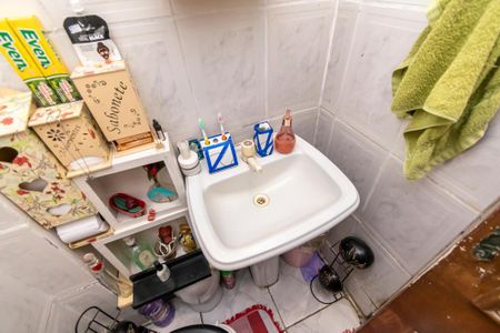 Casa à venda com 400m², 6 quartos e 2 vagasCasa 5 - banheiro