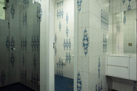 Casa para alugar com 1100m², 8 quartos e 8 vagasBanheiro da Piscina 2