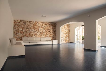 Casa para alugar com 1100m², 8 quartos e 8 vagasCasa 2 - Sala 1