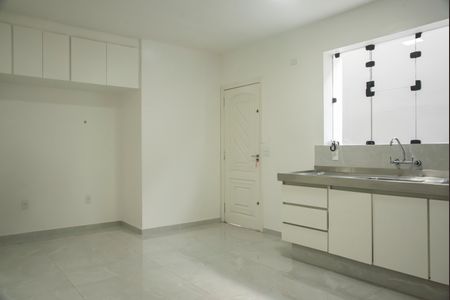 Casa para alugar com 1100m², 8 quartos e 8 vagasCasa 1 - Cozinha