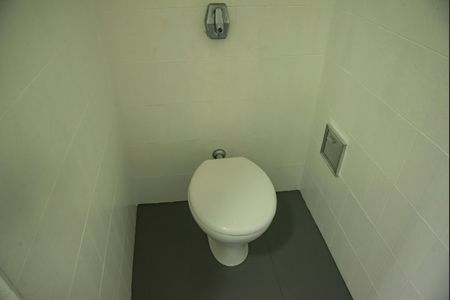 Casa para alugar com 1100m², 8 quartos e 8 vagasCasa 2 -Banheiro 2