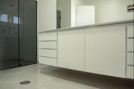 Casa para alugar com 1100m², 8 quartos e 8 vagasCasa 1 - Banheiro da Suíte 2