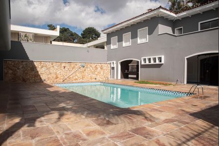 Casa para alugar com 1100m², 8 quartos e 8 vagasPiscina