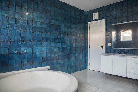 Casa para alugar com 1100m², 8 quartos e 8 vagasCasa 1 - Banheiro da Suíte 6