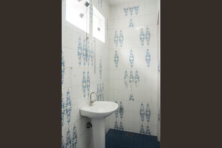 Casa para alugar com 1100m², 8 quartos e 8 vagasBanheiro da Piscina