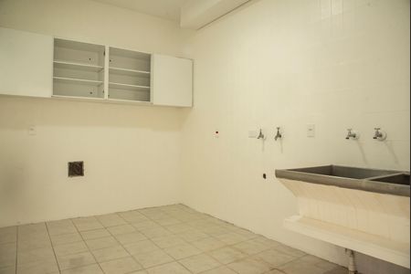 Casa para alugar com 1100m², 8 quartos e 8 vagasCasa 1 - Área de Serviço