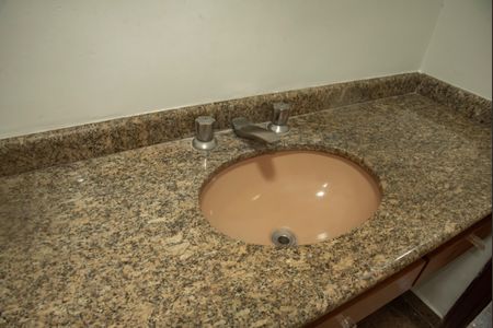 Casa para alugar com 1100m², 8 quartos e 8 vagasCasa 1 - Lavabo