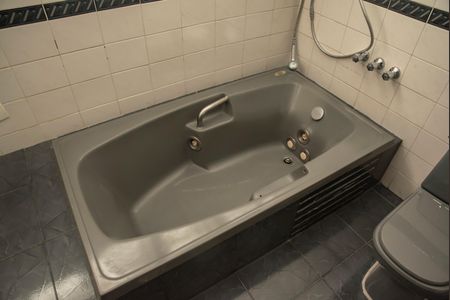 Casa para alugar com 1100m², 8 quartos e 8 vagasCasa 1 - Banheiro da Suíte 5