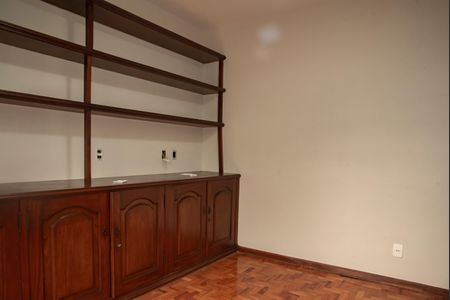 Casa para alugar com 1100m², 8 quartos e 8 vagasCasa 1 - Escritório