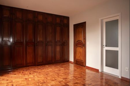 Casa para alugar com 1100m², 8 quartos e 8 vagasCasa 1 - Suíte 2