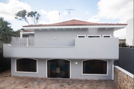 Casa para alugar com 1100m², 8 quartos e 8 vagasCasa 2 - Vista do Quarto 1