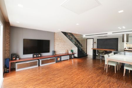 Apartamento à venda com 246m², 3 quartos e 2 vagas Apartamento à venda com 246m², 3 quartos e 2 vagasSala