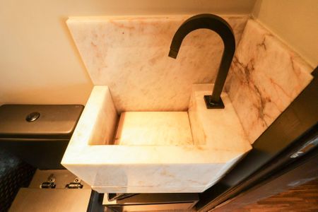 Apartamento à venda com 246m², 3 quartos e 2 vagas Apartamento à venda com 246m², 3 quartos e 2 vagasLavabo da Sala