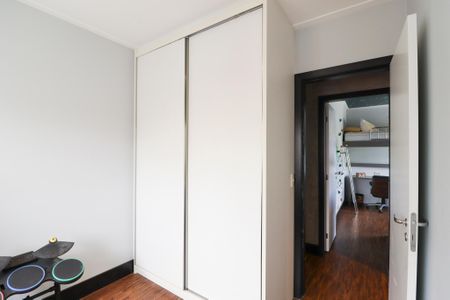Apartamento à venda com 246m², 3 quartos e 2 vagas Apartamento à venda com 246m², 3 quartos e 2 vagasQuarto 2