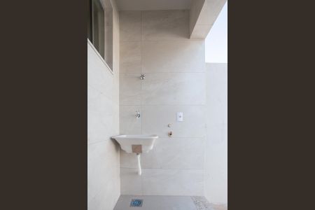 Casa à venda com 70m², 2 quartos e 1 vagaÁrea de Serviço