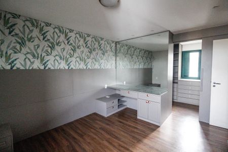 Apartamento à venda com 150m², 3 quartos e 2 vagas Apartamento à venda com 150m², 3 quartos e 2 vagasQuarto 1