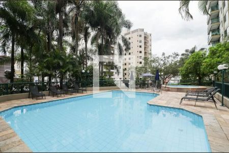 Apartamento à venda com 150m², 3 quartos e 2 vagas Apartamento à venda com 150m², 3 quartos e 2 vagasPiscina