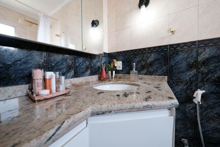 Apartamento à venda com 100m², 3 quartos e 1 vagaBanheiro 2