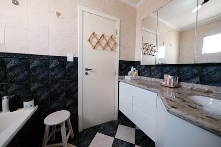 Apartamento à venda com 100m², 3 quartos e 1 vagaBanheiro 2