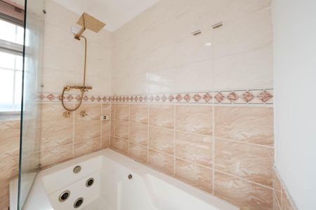 Apartamento à venda com 100m², 3 quartos e 1 vagaBanheiro da Suíte