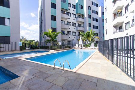 Apartamento para alugar com 54m², 2 quartos e 1 vaga Apartamento para alugar com 54m², 2 quartos e 1 vagaÁrea comum - Piscina