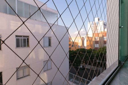 Apartamento à venda com 180m², 4 quartos e 3 vagasVista/Sala