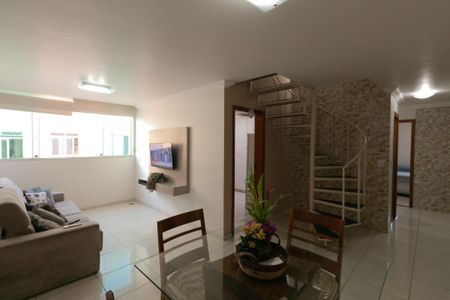 Apartamento à venda com 180m², 4 quartos e 3 vagasSala