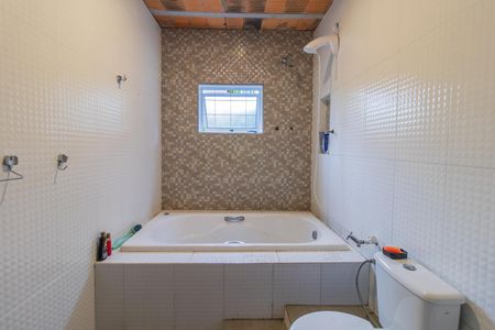 Casa à venda com 100m², 2 quartos e 2 vagas Casa à venda com 100m², 2 quartos e 2 vagasBanheiro