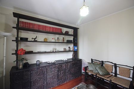 Casa à venda com 188m², 3 quartos e 4 vagasQuarto 2