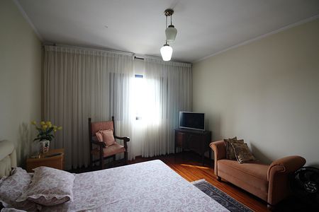 Casa à venda com 188m², 3 quartos e 4 vagasQuarto 1