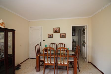 Casa à venda com 188m², 3 quartos e 4 vagasSala 2