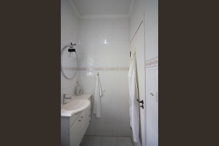 Casa à venda com 188m², 3 quartos e 4 vagasQuarto 3 - Suíte Banheiro