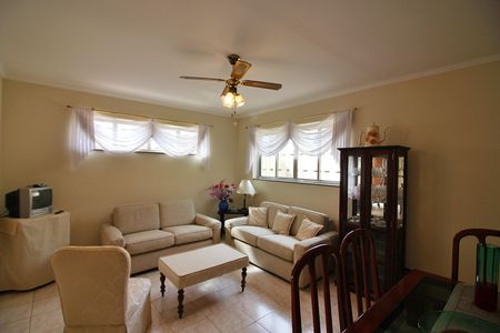 Casa à venda com 188m², 3 quartos e 4 vagasSala 2