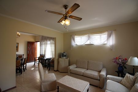 Casa à venda com 188m², 3 quartos e 4 vagasSala 2