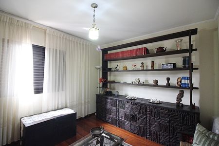 Casa à venda com 188m², 3 quartos e 4 vagasQuarto 2