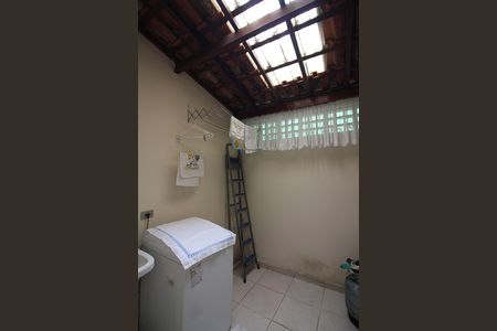 Casa à venda com 188m², 3 quartos e 4 vagasÁrea de Serviço