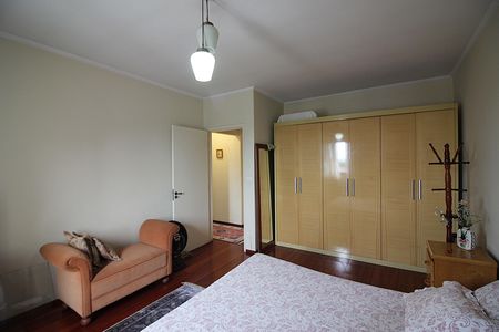 Casa à venda com 188m², 3 quartos e 4 vagasQuarto 1