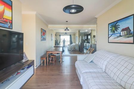 Apartamento à venda com 82m², 3 quartos e 2 vagas Apartamento à venda com 82m², 3 quartos e 2 vagasSala