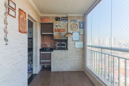 Apartamento à venda com 82m², 3 quartos e 2 vagas Apartamento à venda com 82m², 3 quartos e 2 vagasVaranda