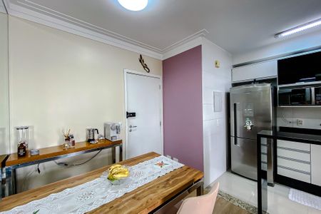 Apartamento à venda com 57m², 2 quartos e 1 vagaSala