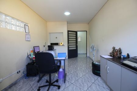 Quarto 1 de casa à venda com 2 quartos, 300m² em Jardim Monte Kemel, São Paulo