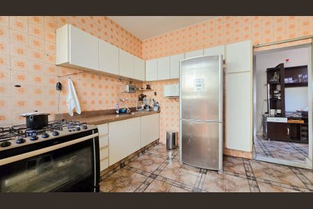 Casa à venda com 220m², 5 quartos e 4 vagasCozinha