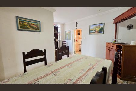 Casa à venda com 220m², 5 quartos e 4 vagasCopa