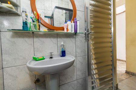 Casa para alugar com 350m², 3 quartos e 2 vagasBanheiro 2