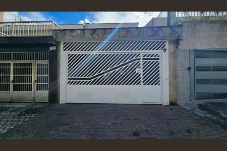 Casa para alugar com 350m², 3 quartos e 2 vagasFachada