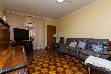 Casa para alugar com 350m², 3 quartos e 2 vagasSala