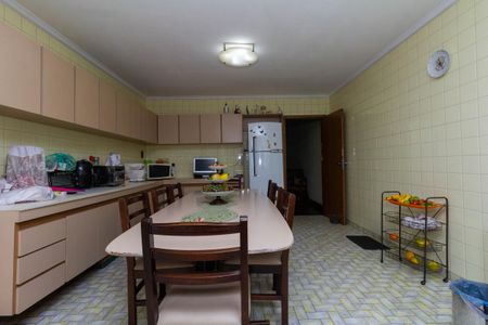 Casa para alugar com 350m², 3 quartos e 2 vagasCozinha