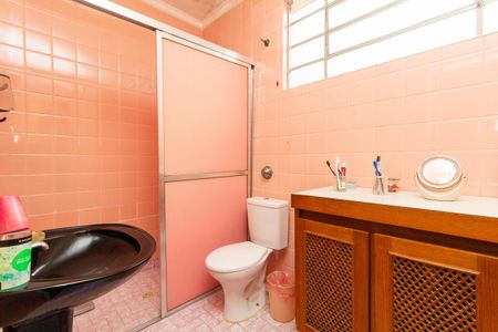 Casa para alugar com 350m², 3 quartos e 2 vagasBanheiro 1